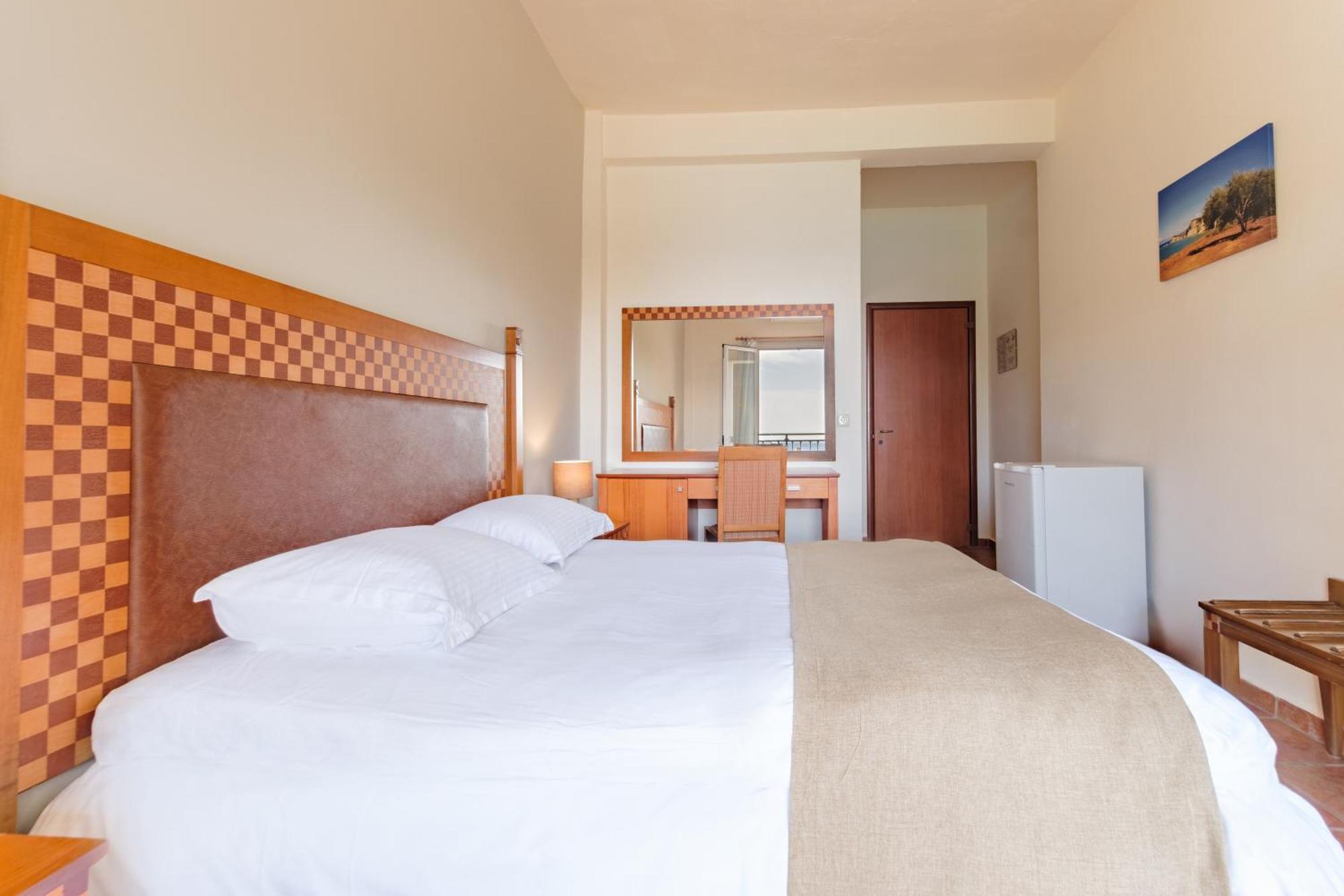 Apollon Hotel 2*